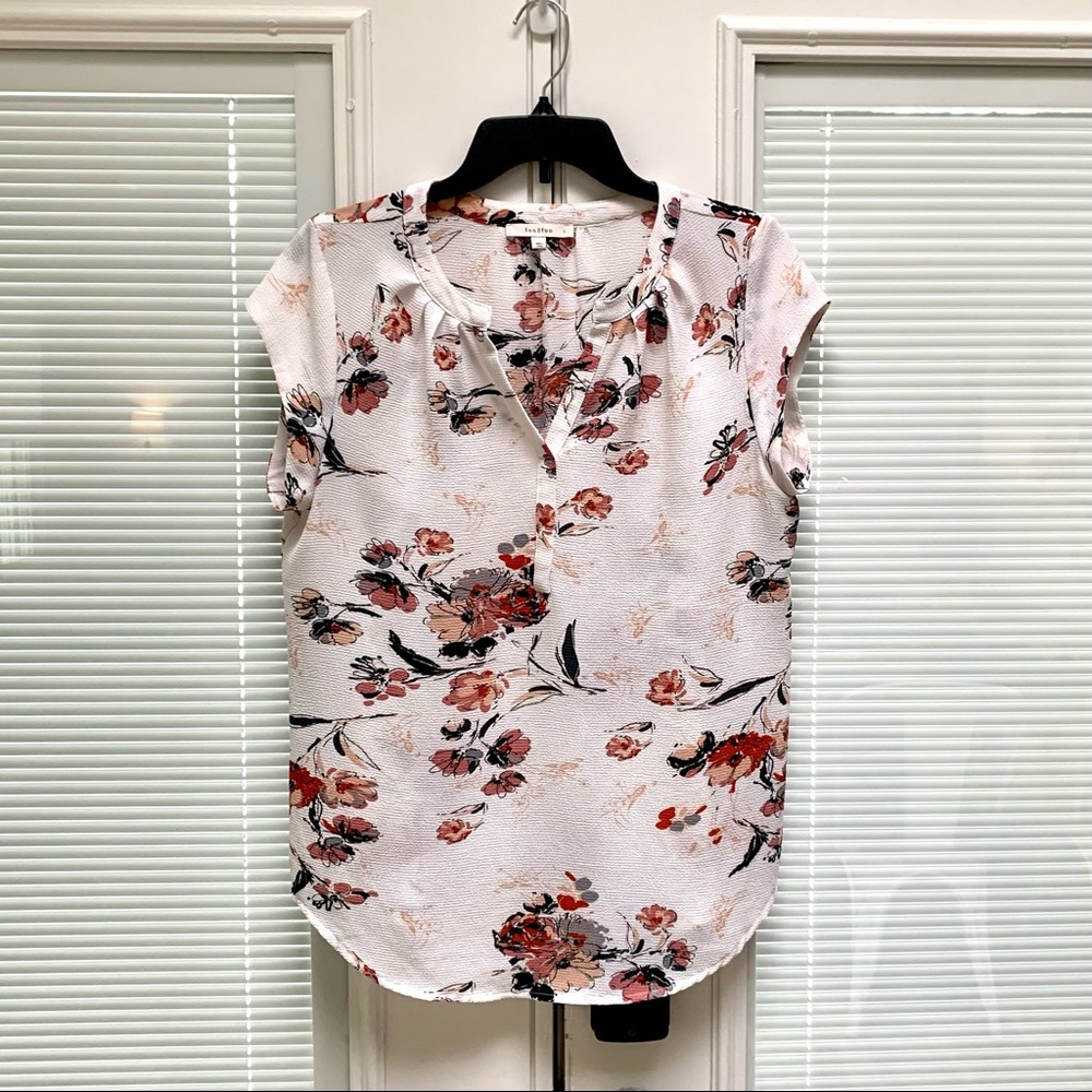 Fun2Fun Walden Split Neck Blouse